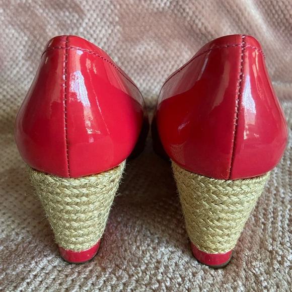 AUTHENTIC PRADA Red Patent Leather Peep Toe Espadrille Wedge Pumps Sz 36 US 6 - Picture 4 of 12